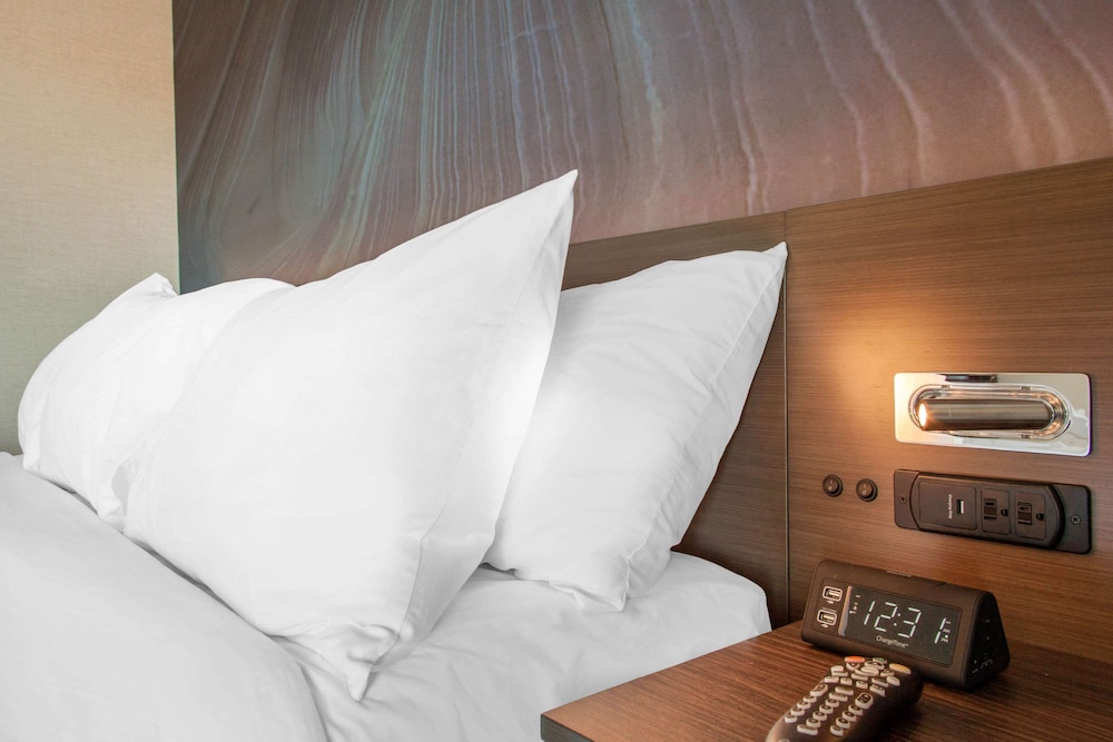 Standard Room, Multiple Beds, Non Smoking (Large) - Photo 10