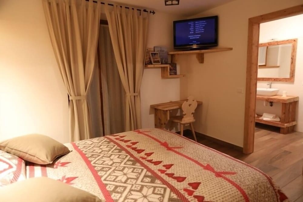 Double Room, Balcony (Sognalibro) photo 3