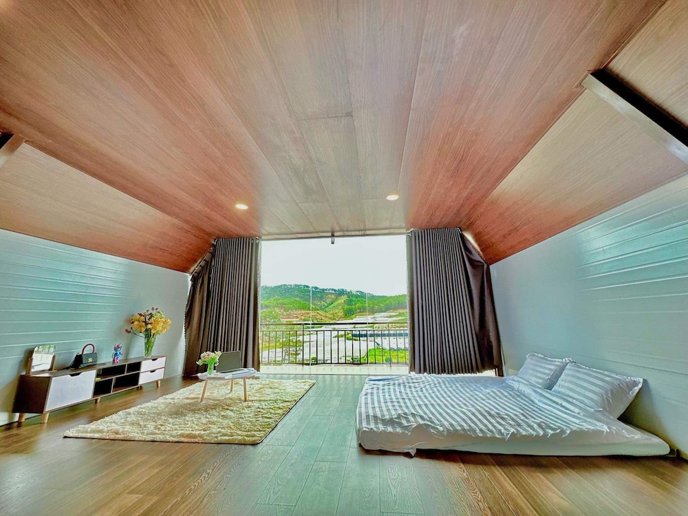 Luxury Villa, Balcony, Mountain View photo 3