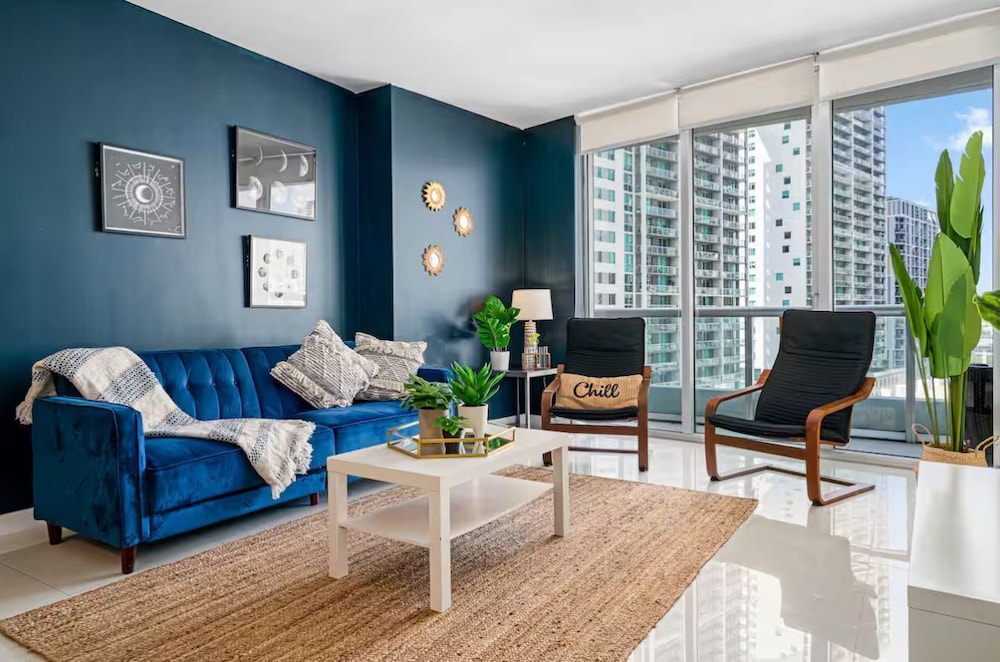Exclusive Condo, 1 King Bed with Sofa bed, Kitchen, City View photo 1