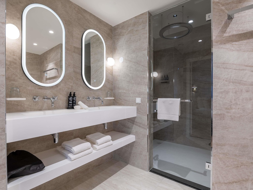 Executive Suite, 1 Queen Bed