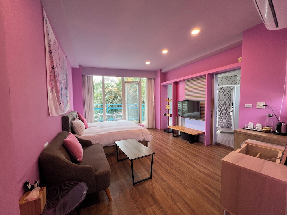 Romantic Double Room, Courtyard View (2f)