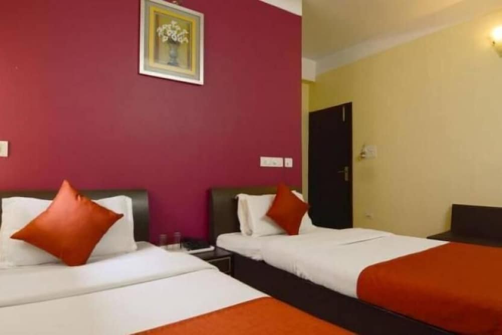 Luxury Double Room, Multiple Beds, Non Smoking, City View photo 2
