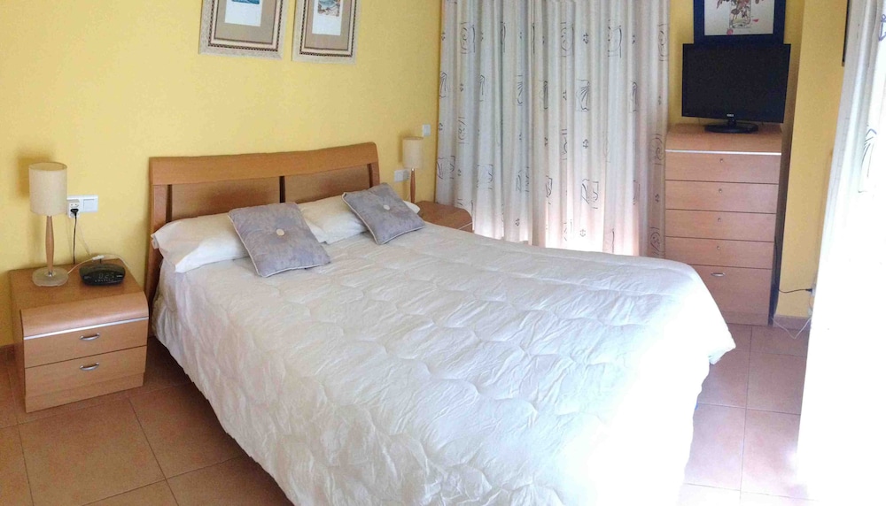 Apartamento, 2 habitaciones, vista a la piscina