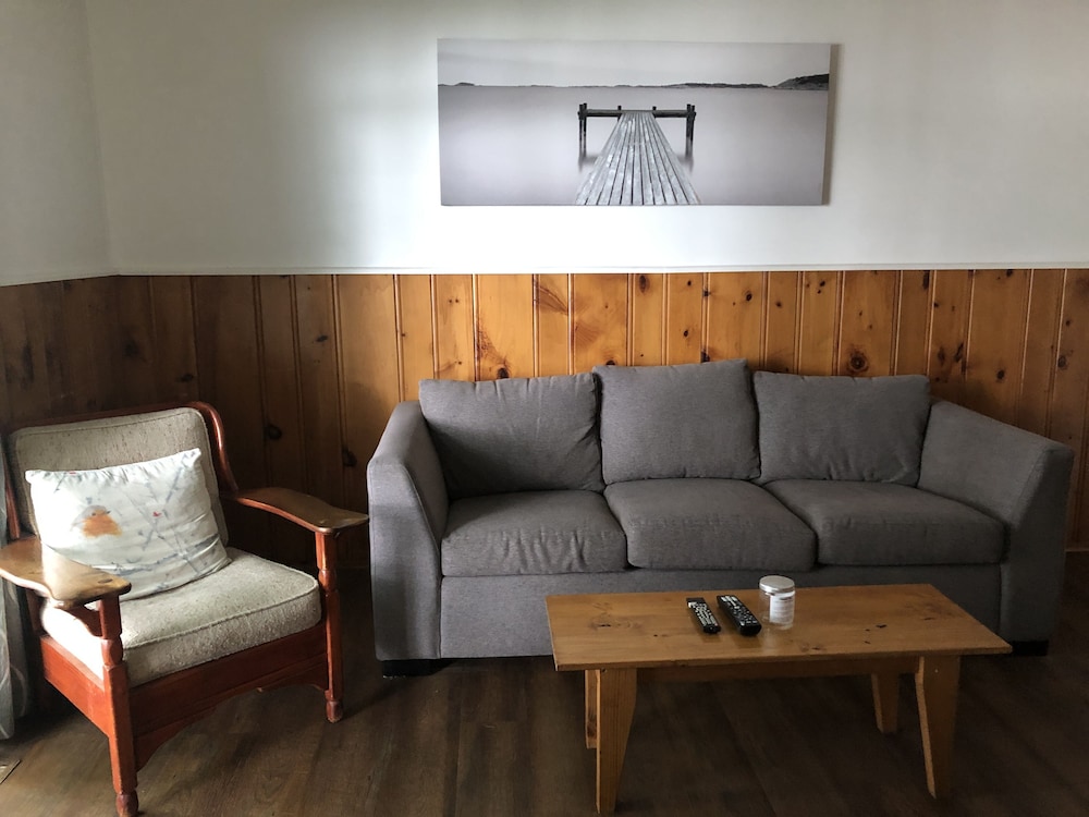 Standard Cabin, 2 Bedrooms, Fireplace, Lake View (Westview)