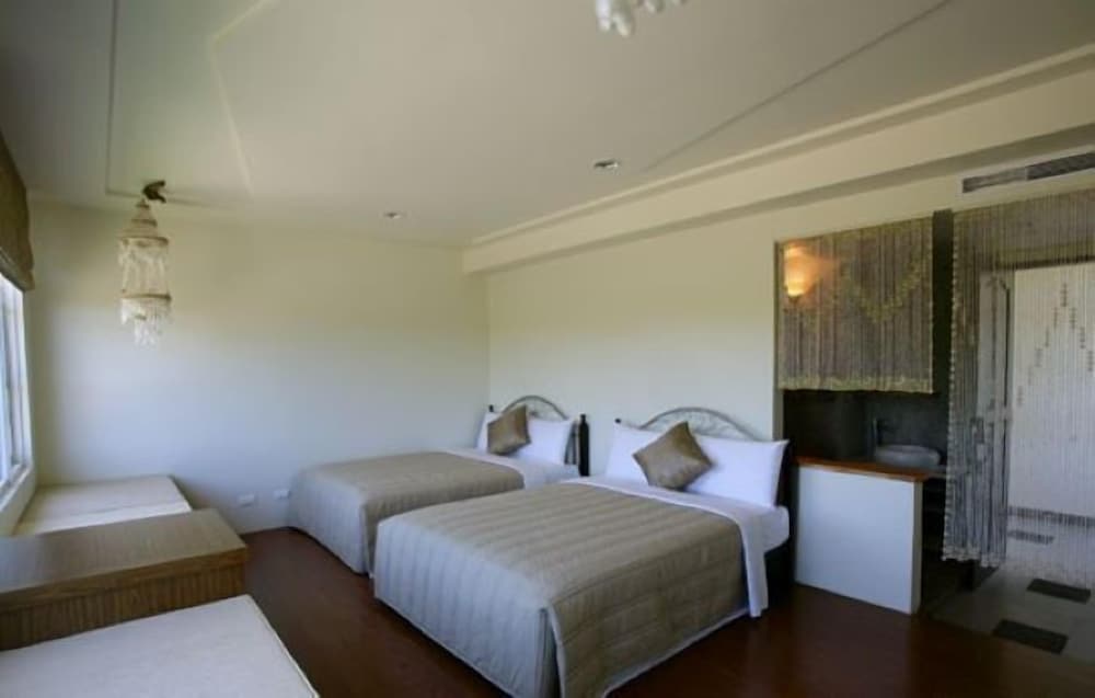 Family Room photo 1