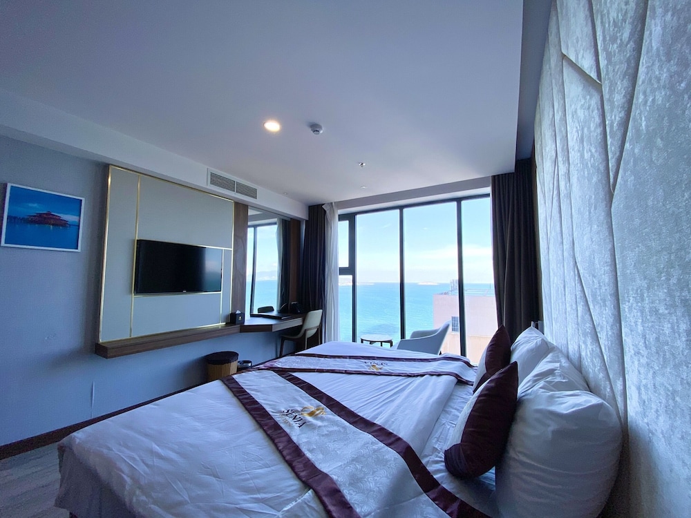 Deluxe Double or Twin Room, Partial Ocean View photo 1