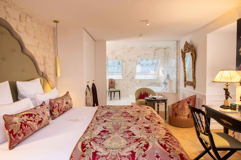 Royal Suite, 1 King Bed, Jetted Tub photo 1