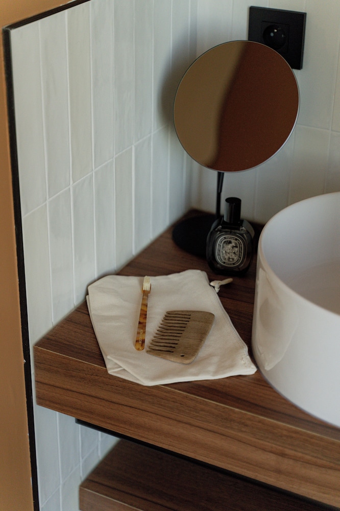 Deluxe Room, 1 Double Bed - Photo 5