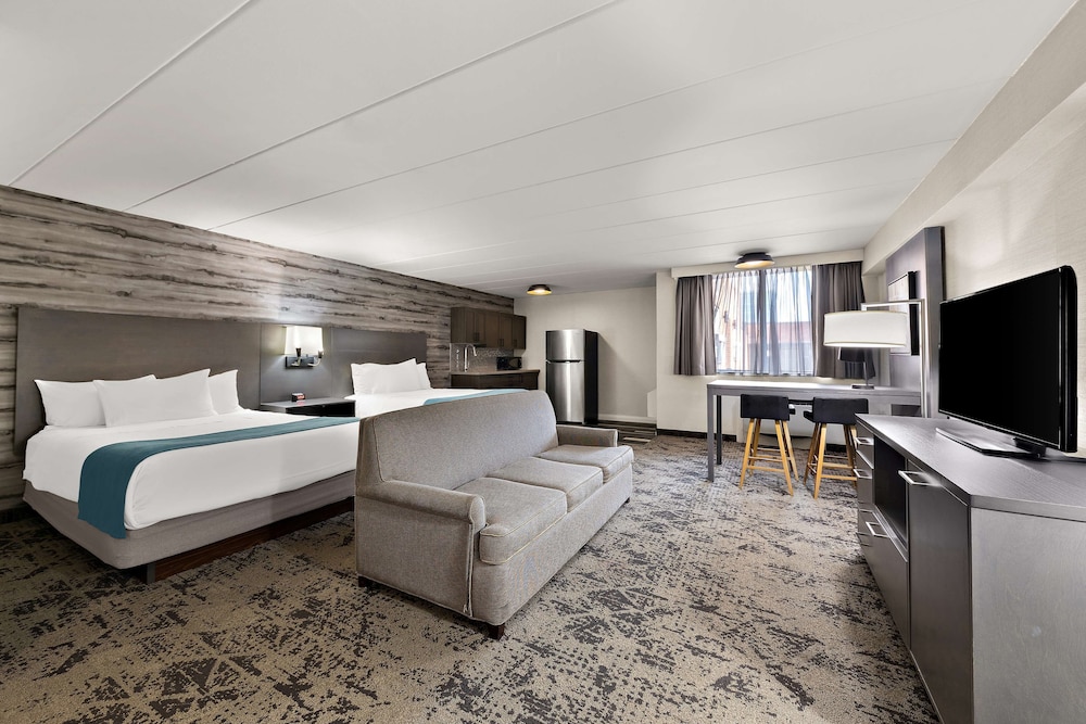 Standard Room, 2 Queen Beds, Non Smoking, Kitchenette (Walk-In Shower;Larger Room) photo 1