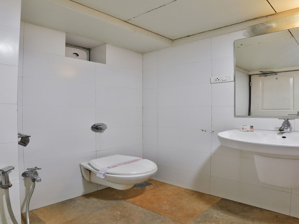Standard Room - Photo 11