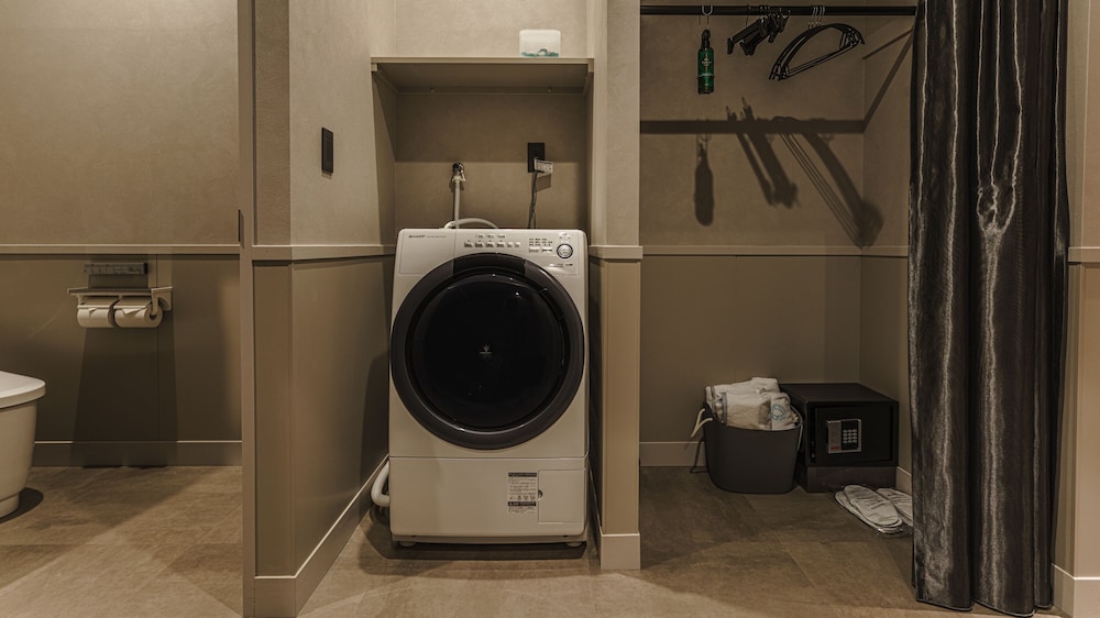 Aoka Condominium Suite - Photo 32