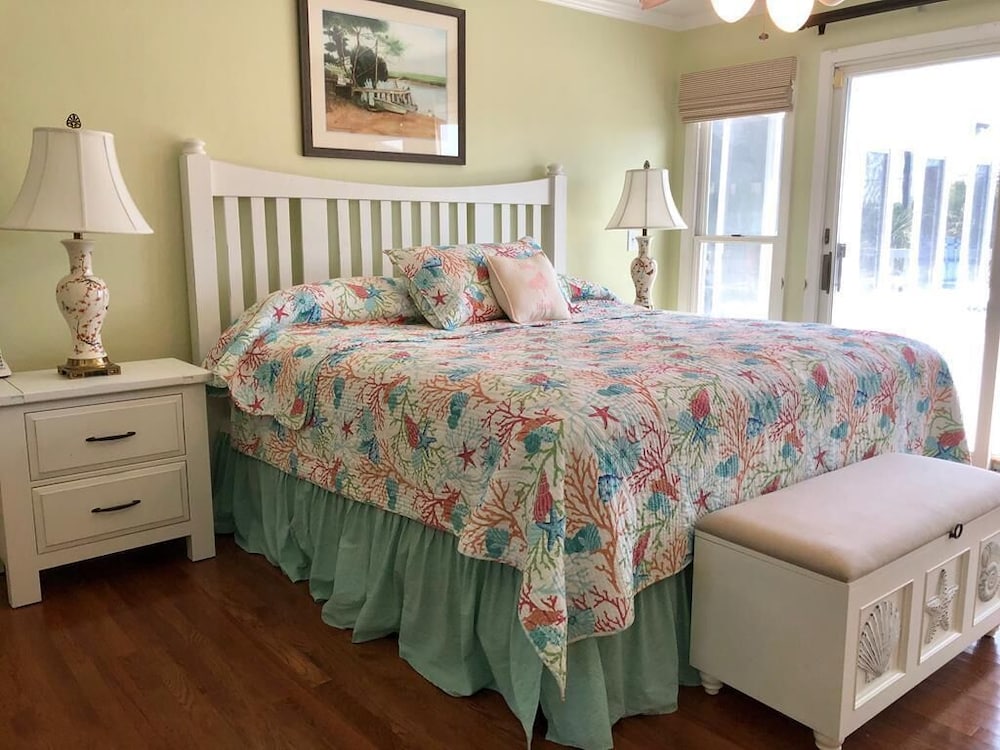 House, Multiple Beds (A Shore Investment) photo 2