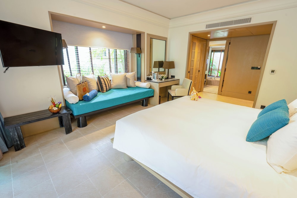 Deluxe Room, 1 King Bed (Garden Pavilion) - Photo 1