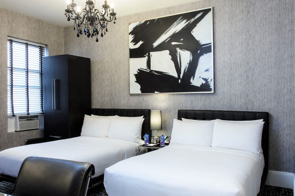 Deluxe Room, 2 Double Beds photo 3