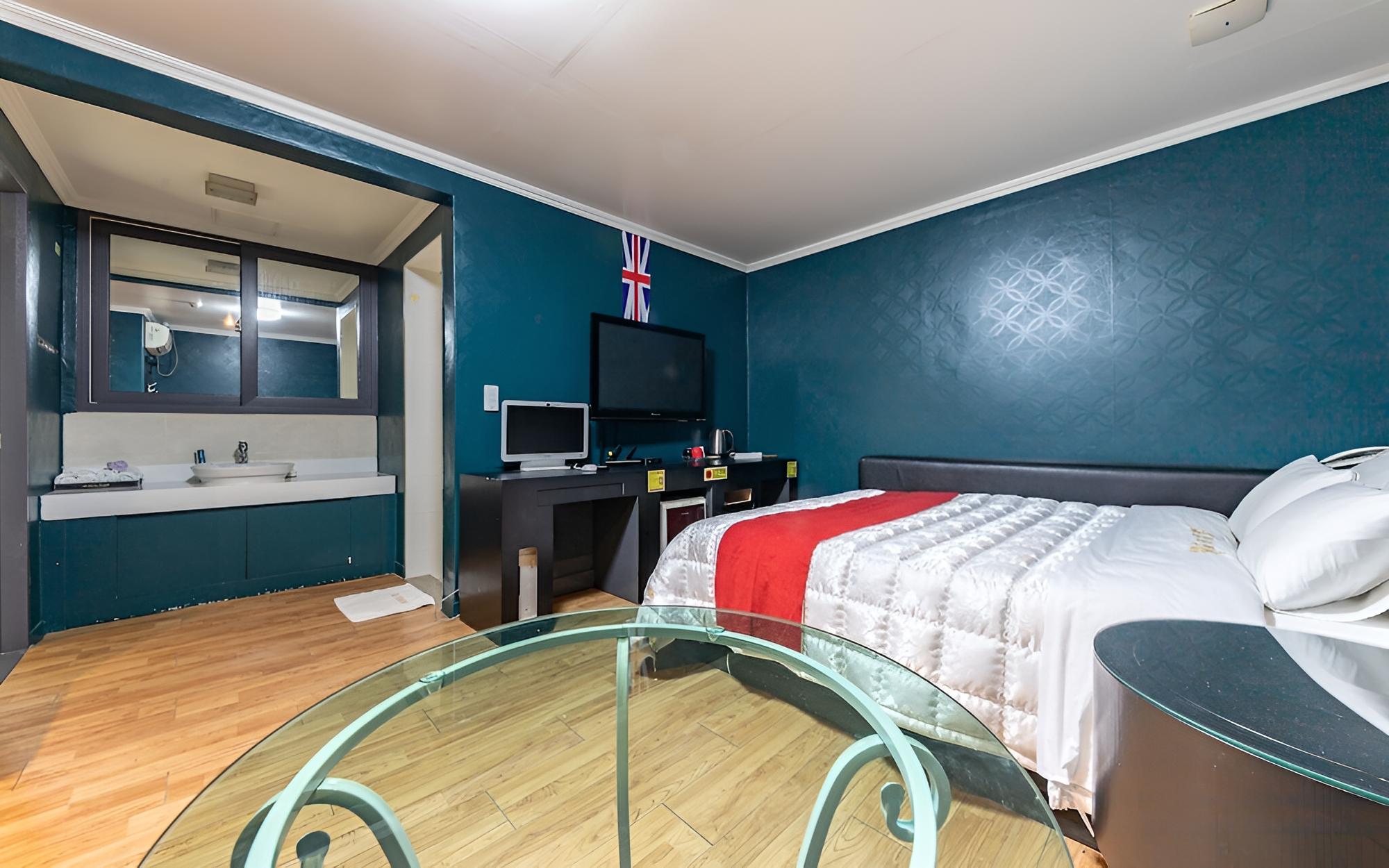 Room (Special Room Deluxe (Netflix/Breakfas) photo 2