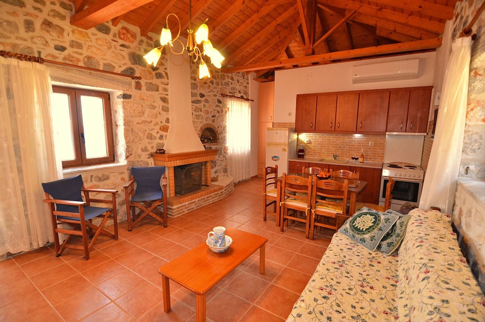 Villa photo 1