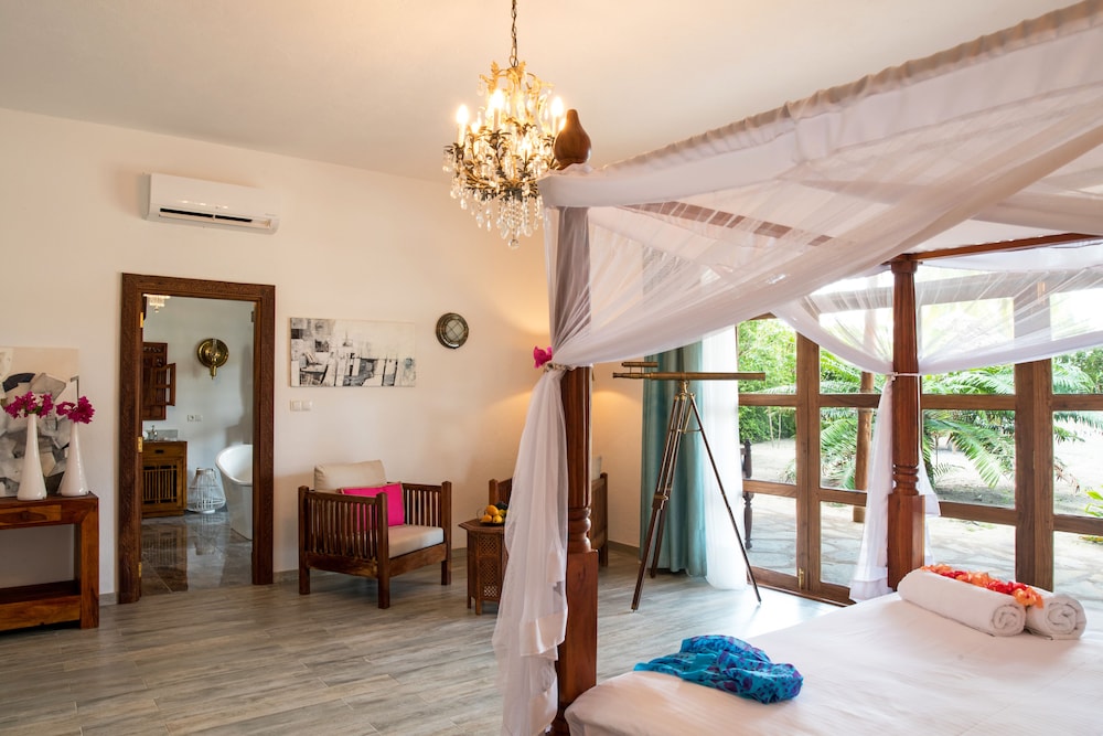 Luxury Villa, 1 King Bed, Ocean View photo 2