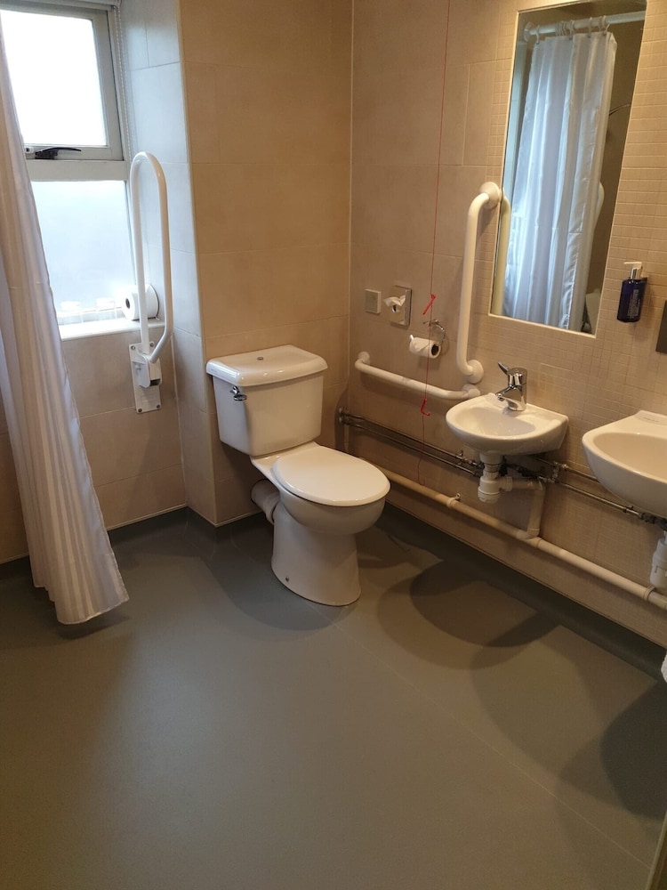 Standard Double Room, Accessible, Non Smoking photo 1