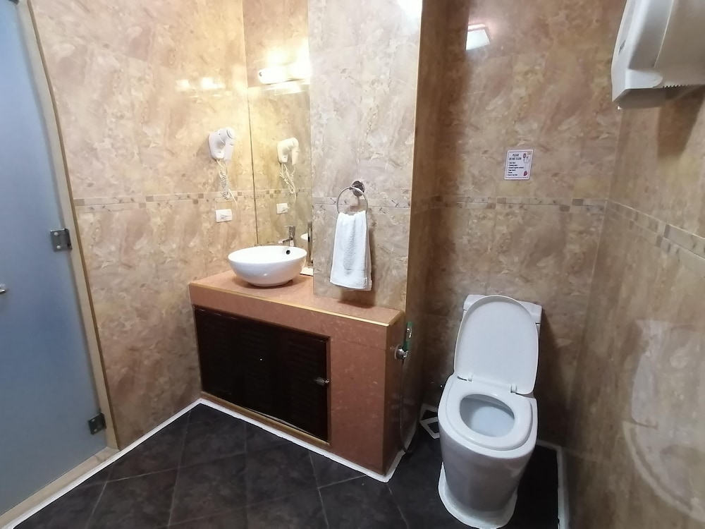 Deluxe Triple Room photo 2