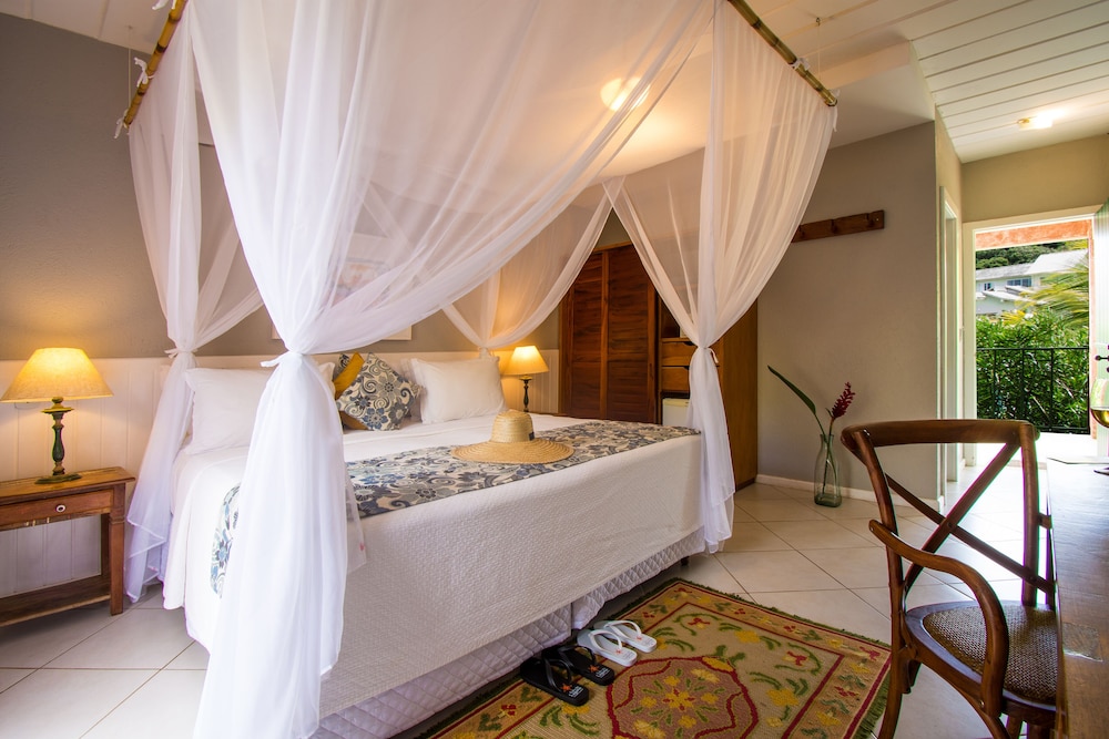 Premium Room, 1 King Bed, Balcony, Garden View photo 3