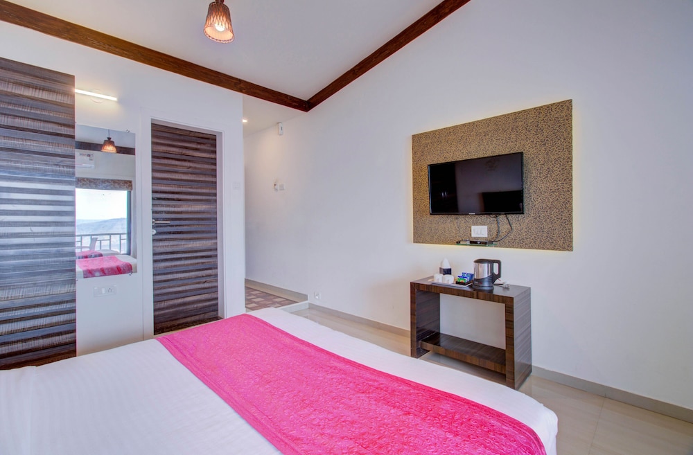 Super Deluxe A/C Room photo 1