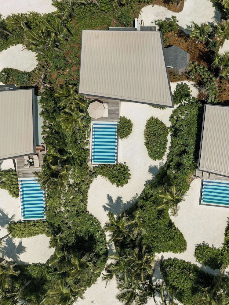 Ocean Water Pool Villa - Photo 9