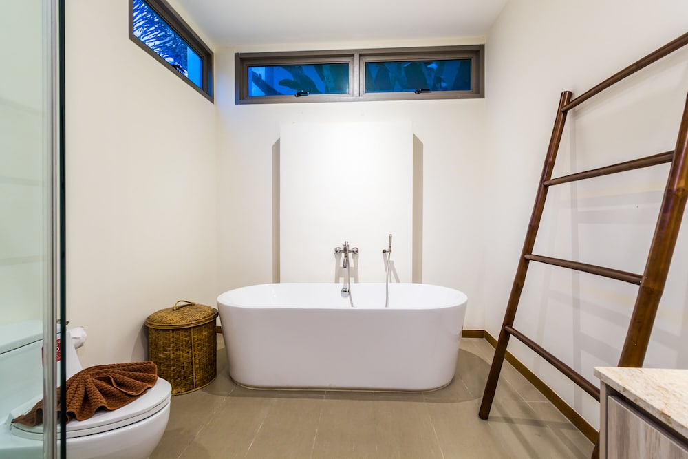 4 Bedrooms Villa with Private Pool photo 2