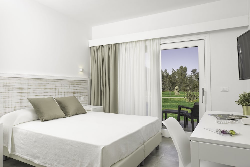 Classic Double or Twin Room - Photo 4