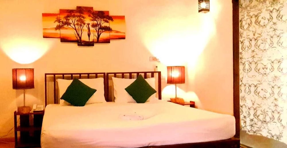Deluxe Room (Non Ac)