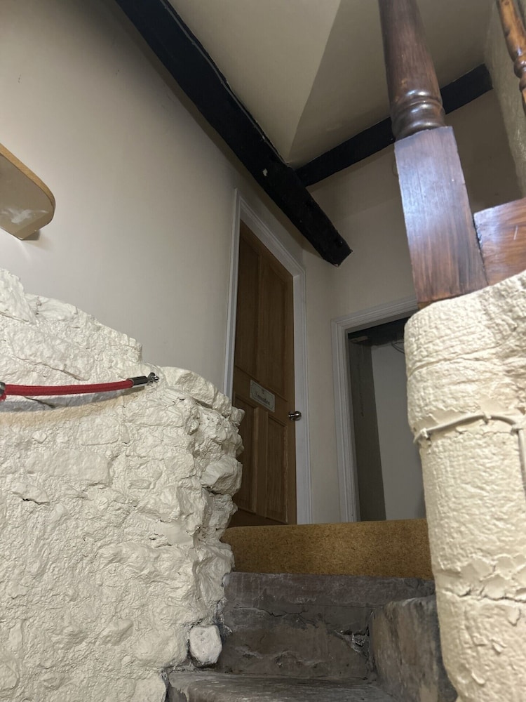Smeaton - Double/Twin & Sofabed (Upper Level) photo 3