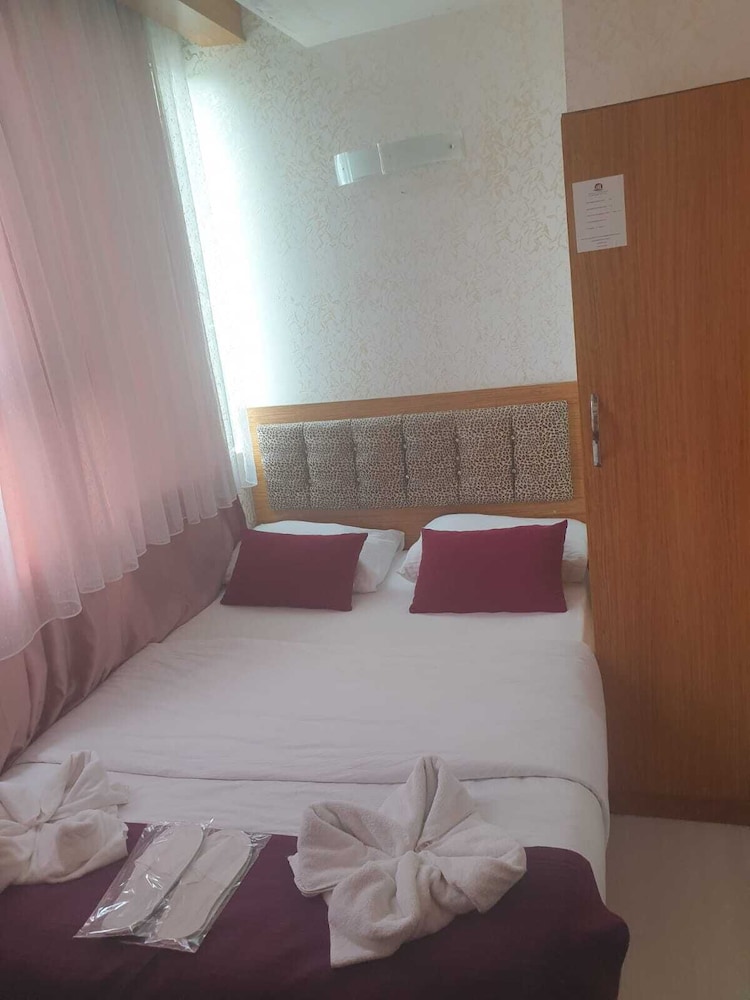 Ekonomik Cift Kisilik Oda photo 1
