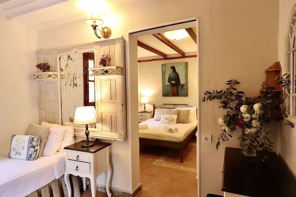 Triple Room, Pool View