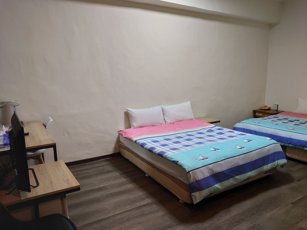 Classic Quadruple Room