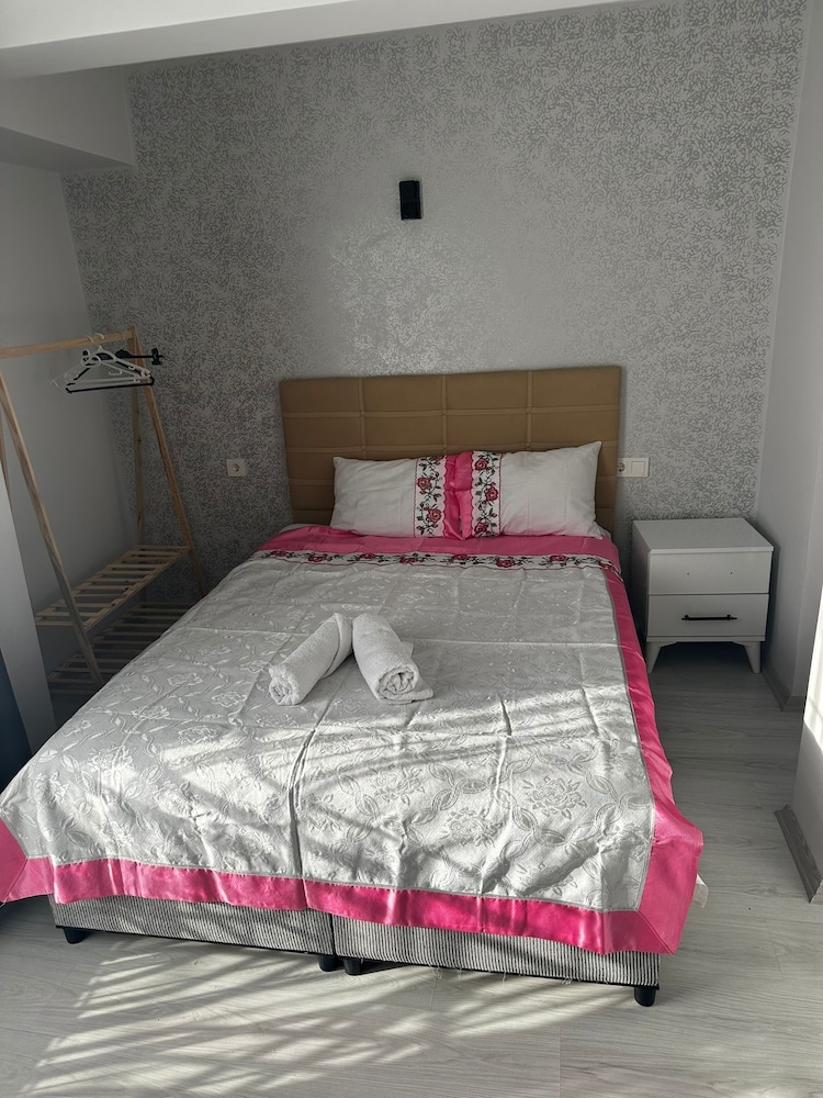 Standard Double Room - Photo 23