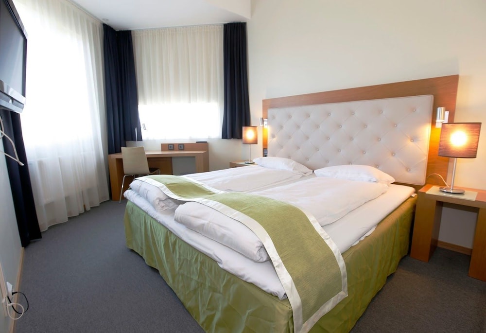 Superior Twin Room, 2 Twin Beds photo 2