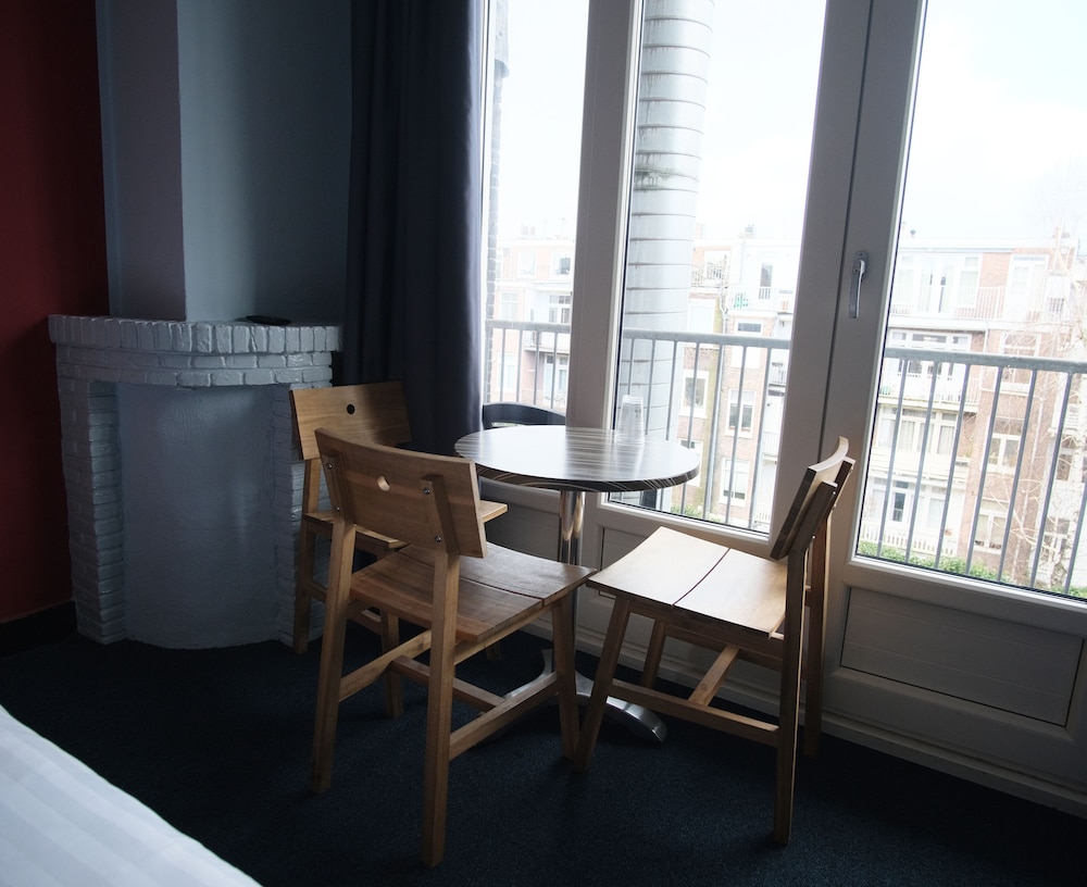 Triple Room, Private Bathroom (Balcony) photo 3