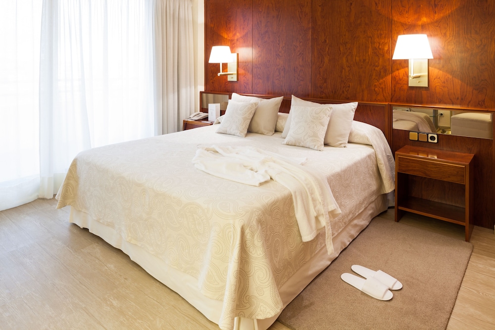 Junior Suite - Photo 1