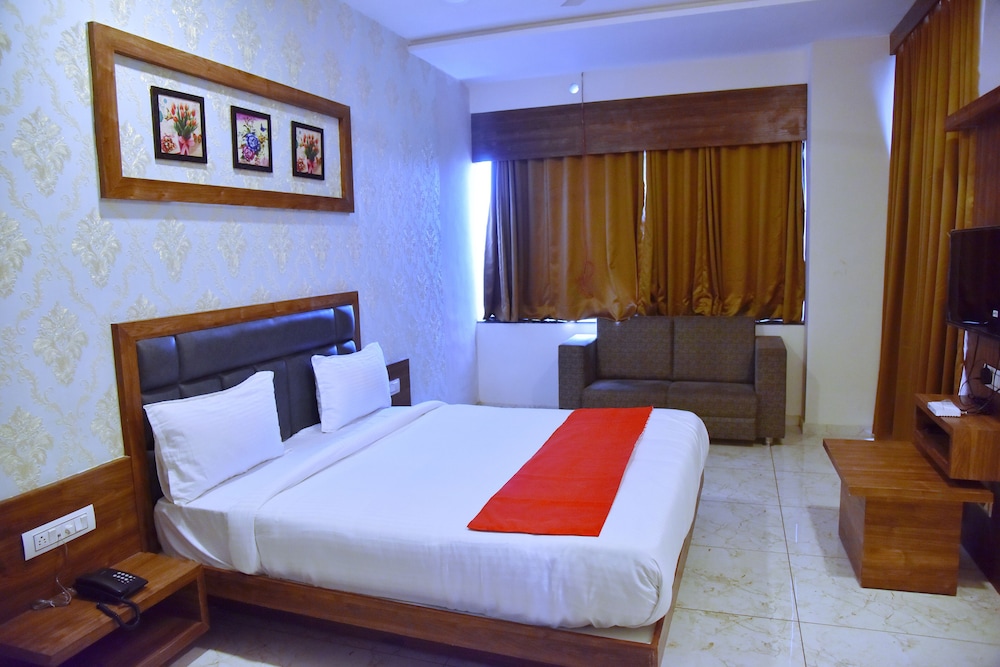 Deluxe Double Room photo 3