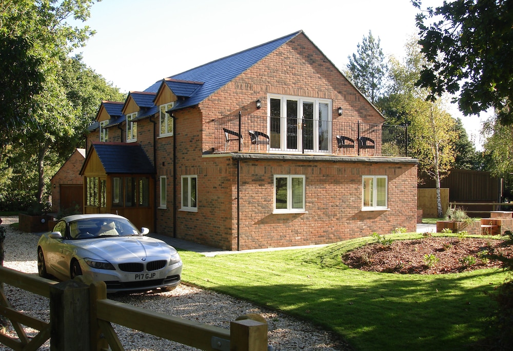 Luxury Cottage, 4 Bedrooms, Sauna, Garden Area photo 1
