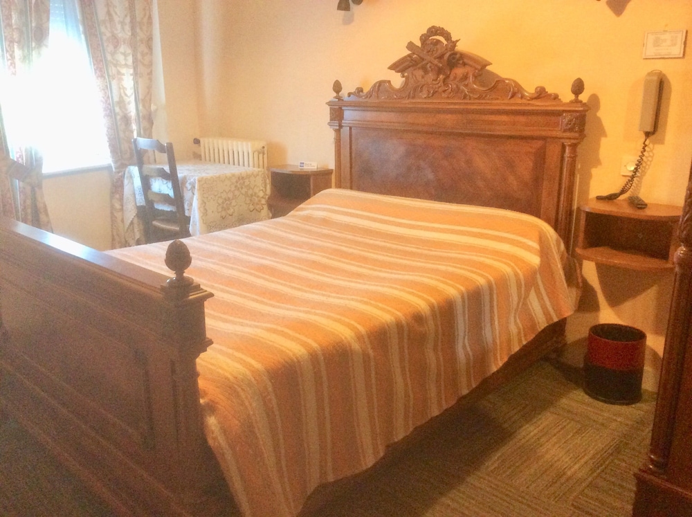 Single Room photo 3