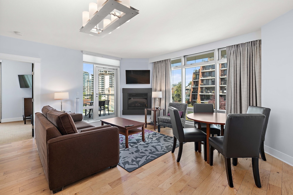 Suite, 2 Bedrooms photo 1
