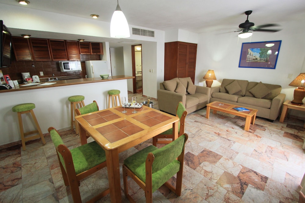 1 Bedroom Apartment With Large Terrace Oceanfront