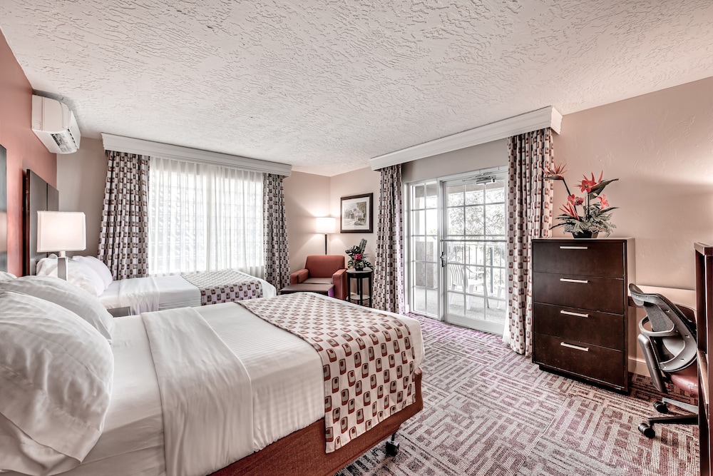 Room, 2 Double Beds, Accessible, Balcony (Roll-In Shower) - Photo 2