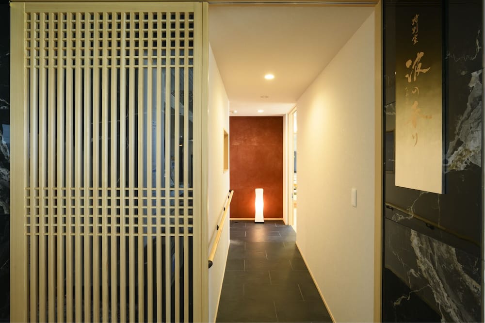 Luxury Room, Non Smoking, Ocean View photo 2