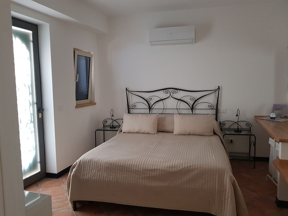 Apartment, City View (Peleo)