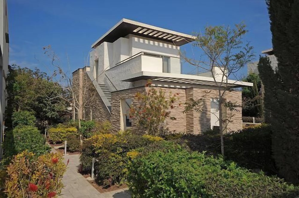 Villa, 1 Bedroom, Jetted Tub, Poolside - Photo 3