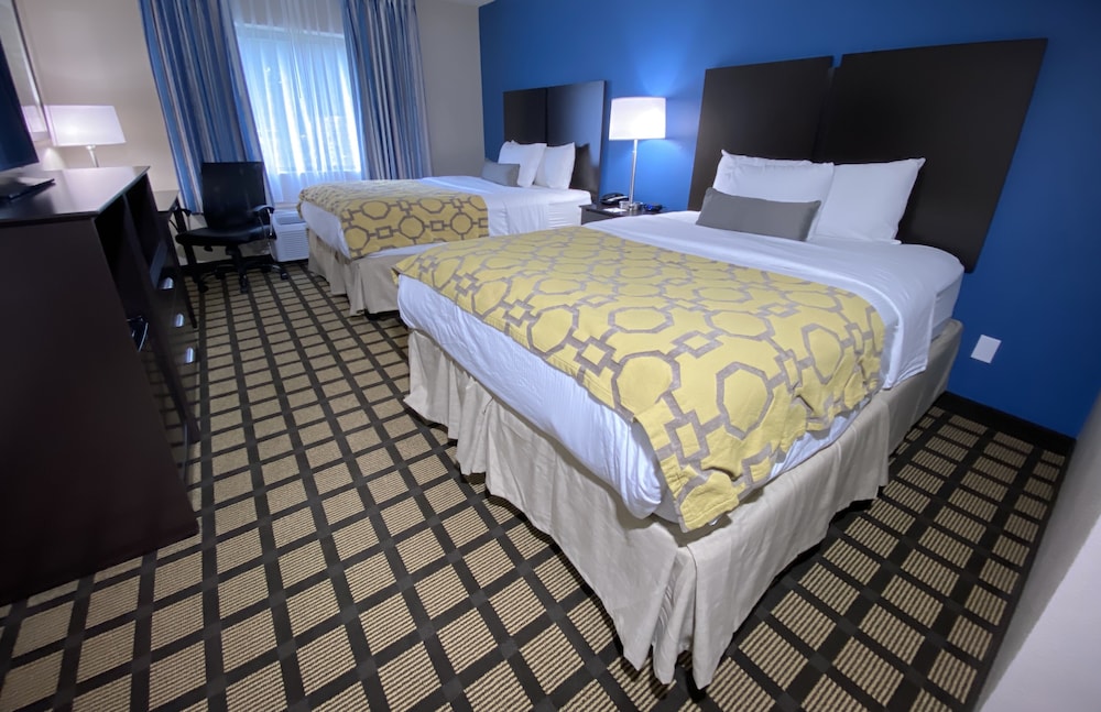 Room, 2 Queen Beds, Non Smoking - Photo 4