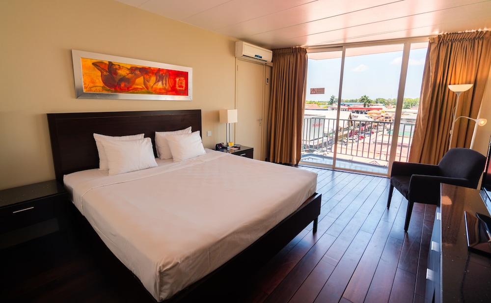 Standard Room, 1 Queen Bed, Non Smoking photo 1
