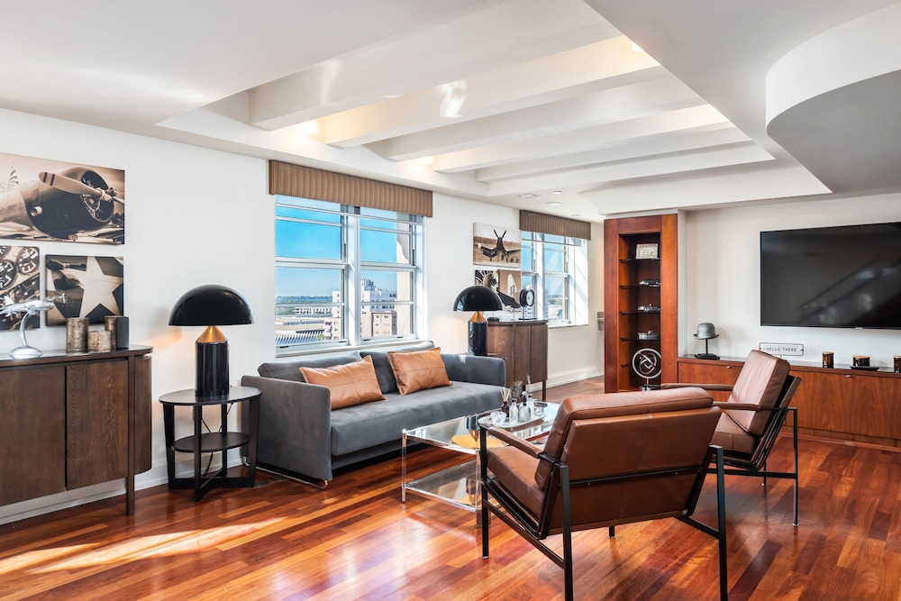 Penthouse Suite, 1 King Bed, Ocean View